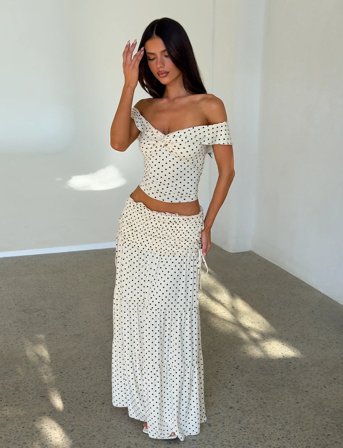 Bailara — Livia Twist Front Top